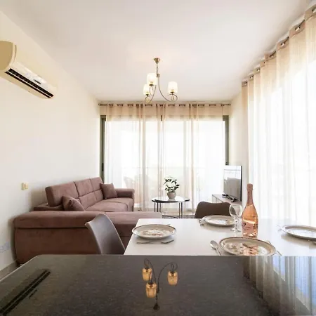 2-bedroom Jasmine Daire *